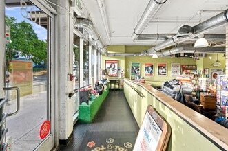 801 N Fairfax Ave, Los Angeles, CA for lease Interior Photo- Image 2 of 9