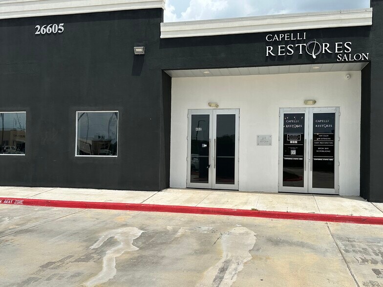 26605 Cook Field Rd, Katy, TX à louer - Photo du bâtiment - Image 2 de 15