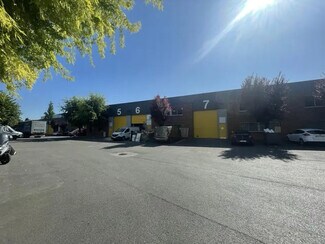 Plus de détails pour 2 Rue Jean Moulin, Le Bourget - Local d'activités à louer