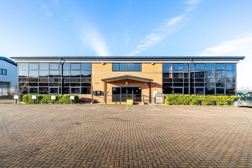 Great North Rd, Newark for lease - Building Photo - Image 1 of 9