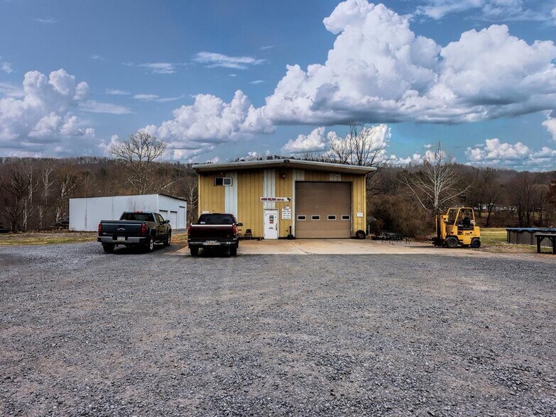 10321 Fairgrounds Rd, Huntingdon, PA à vendre - Photo du bâtiment - Image 3 de 3