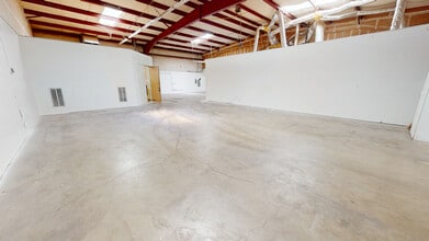 6200 Stainless Way, Anderson, CA for lease Building Photo- Image 2 of 8