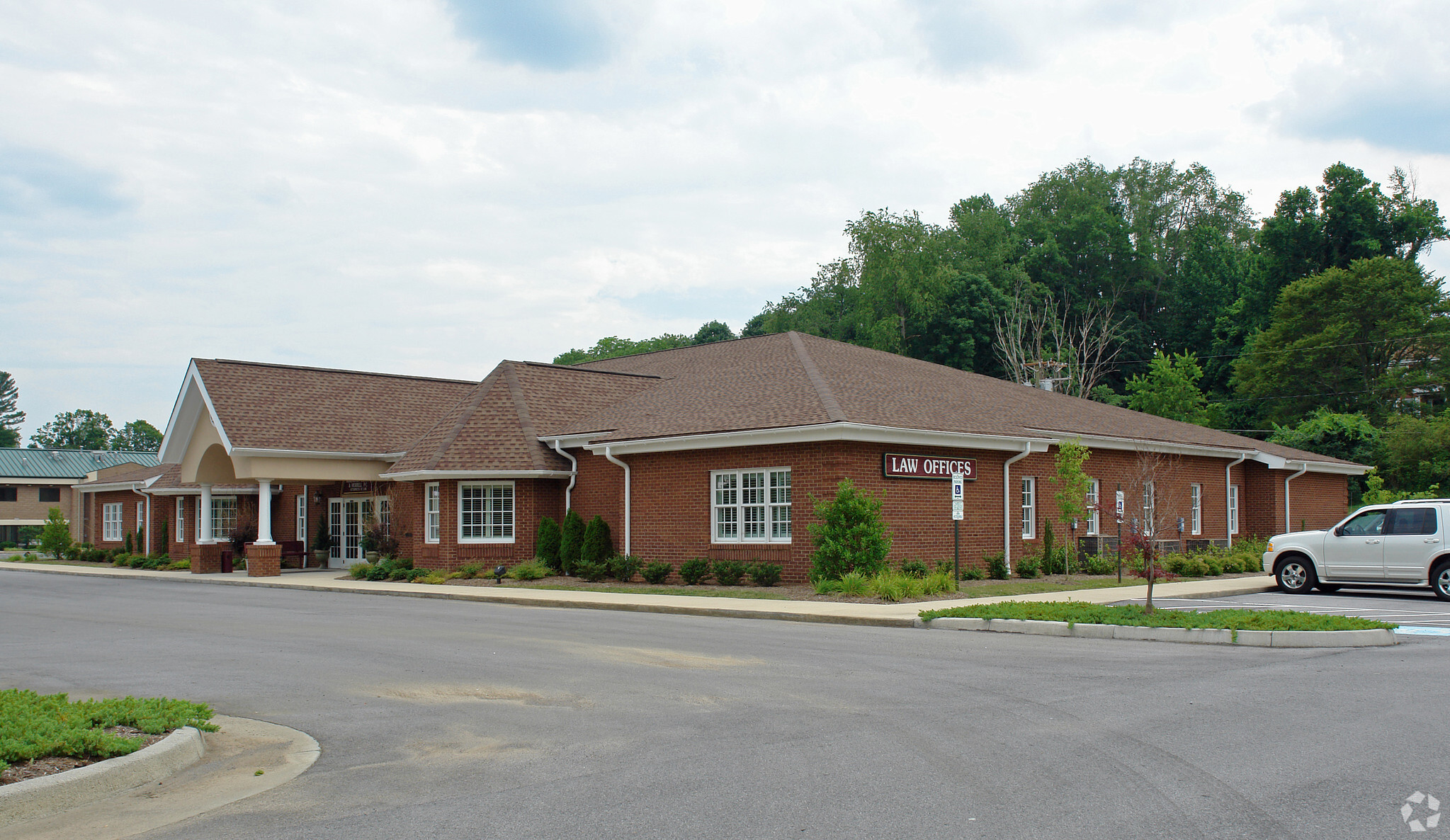 284 Blevins Blvd, Bristol, VA à vendre Photo principale- Image 1 de 1