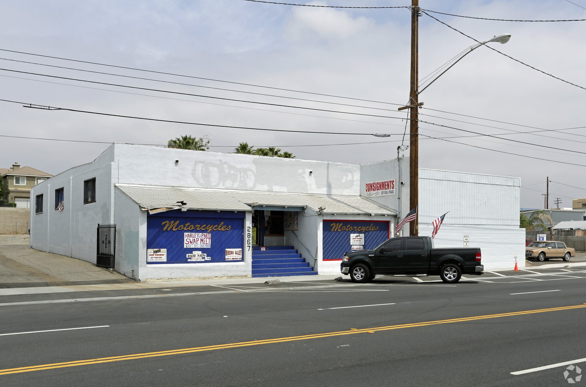 2867 Main St, Riverside, CA for lease Primary Photo- Image 1 of 10