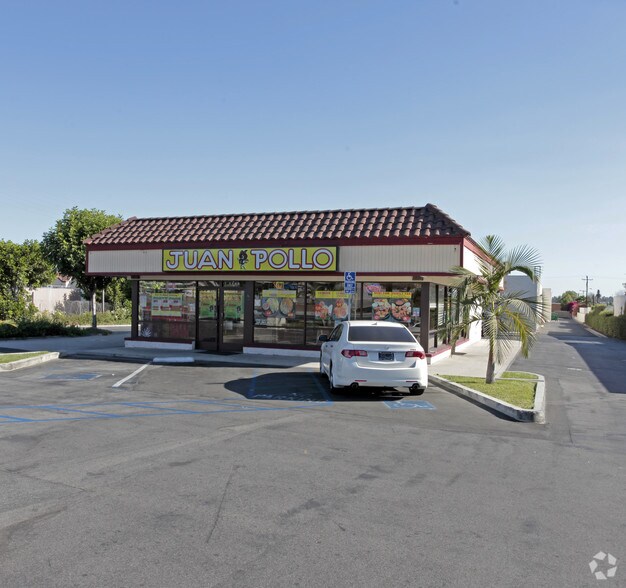 1100 E La Habra Blvd, La Habra, CA à louer - Photo principale - Image 1 de 1