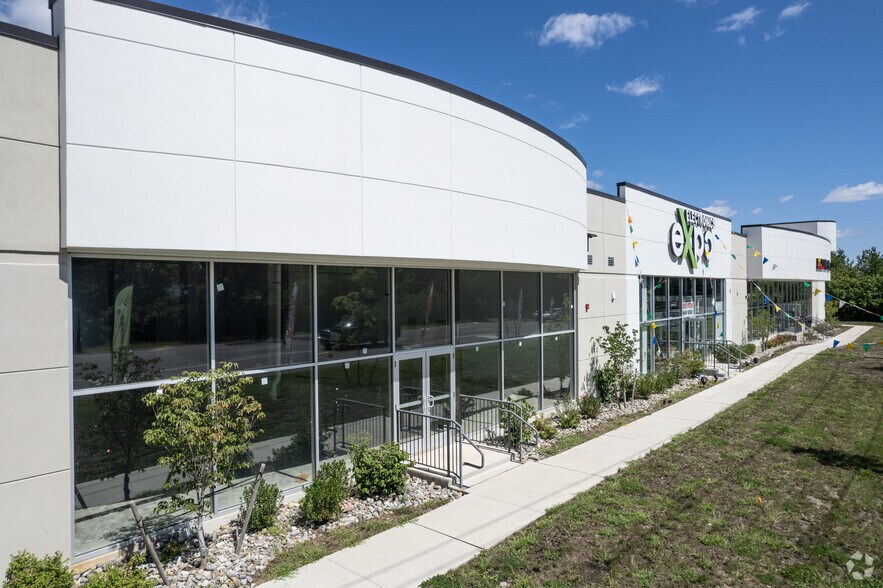 491 Route 46, Wayne, NJ à vendre - Photo du bâtiment - Image 2 de 6