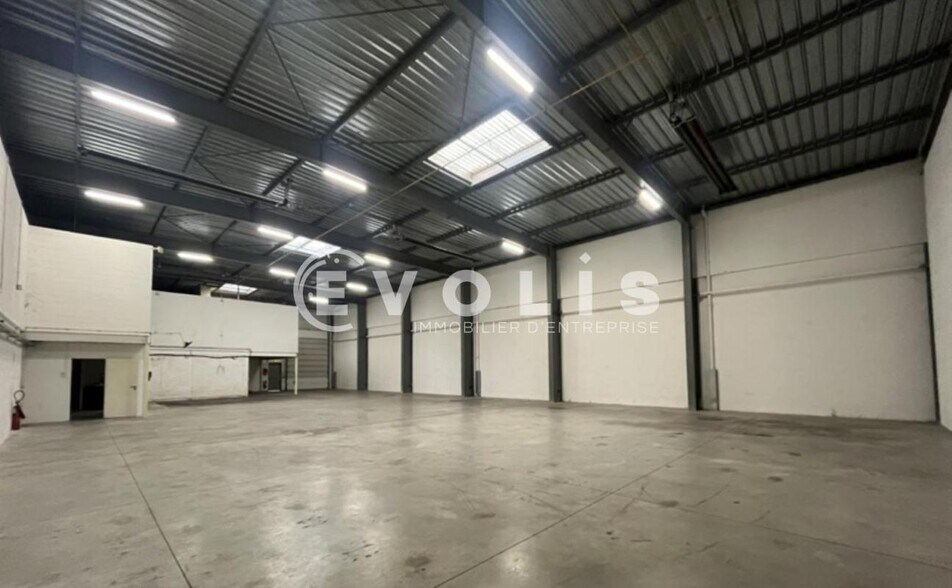 Flex in Massy for lease - Building Photo - Image 3 of 8