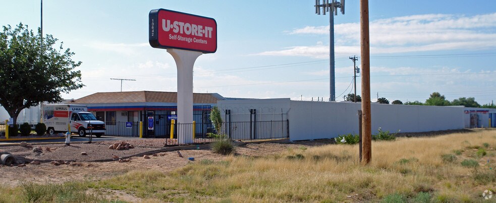 10642 Montana Ave, El Paso, TX for sale - Primary Photo - Image 1 of 2