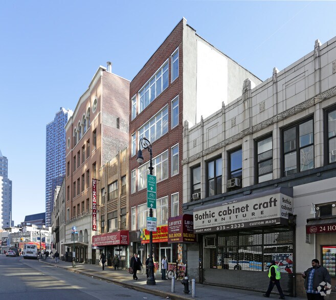 27 Smith St, Brooklyn, NY à louer - Photo du bâtiment - Image 3 de 10