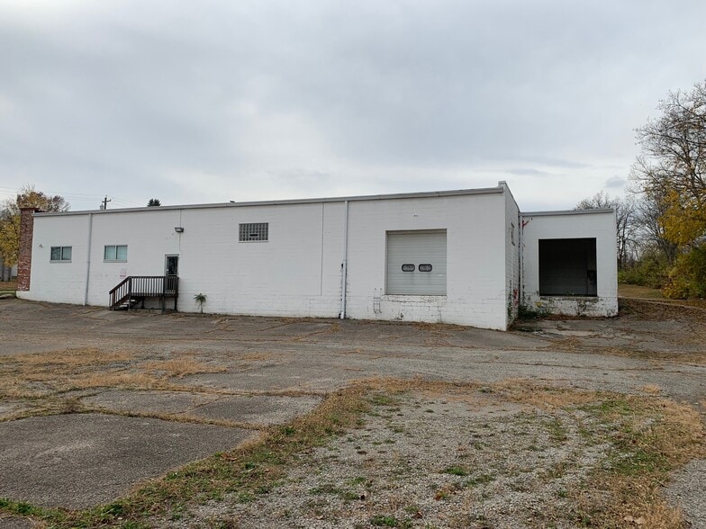 70-80 Novner Dr, Woodlawn, OH for lease - Building Photo - Image 3 of 6