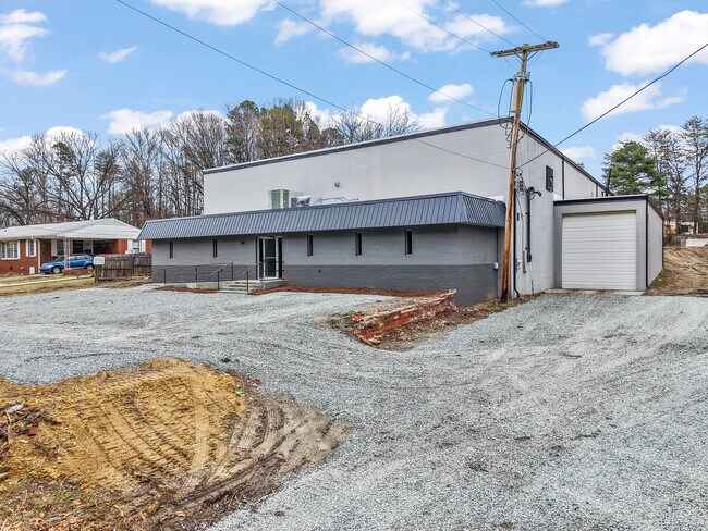 More details for 420-422 South Road, High Point, NC - Industrial for Lease