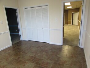 2119 Westmead Dr SW, Decatur, AL à louer Photo intérieure- Image 2 de 6