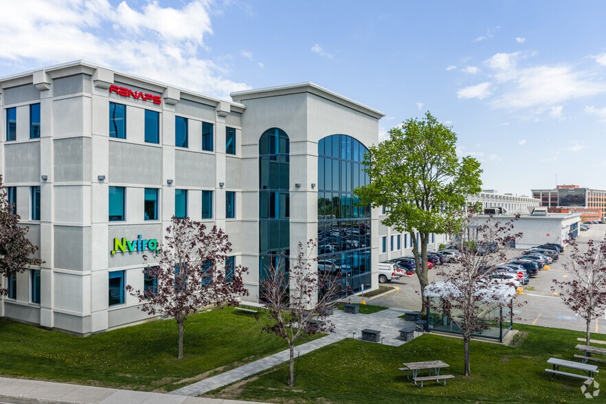 101-105 Marcel-Laurin, Montréal, QC à louer - Photo du bâtiment - Image 2 de 4
