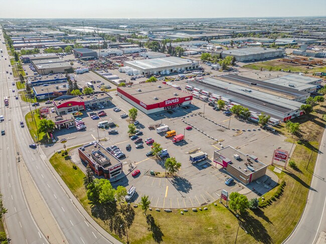 Plus de détails pour 3619 SE 61st Ave, Calgary, AB - Commerce de détail à louer