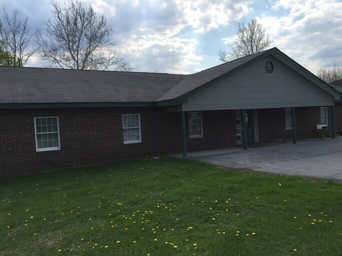 1103 N Juniata St, Hollidaysburg, PA à louer - Photo principale - Image 1 de 1