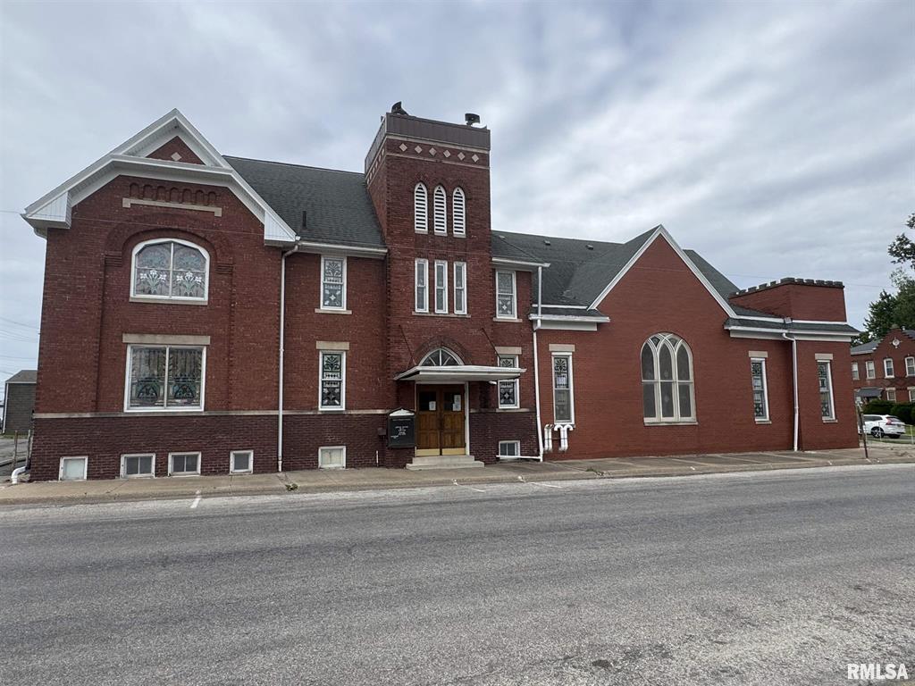 170 W Hurst St, Bushnell, IL for sale Primary Photo- Image 1 of 13
