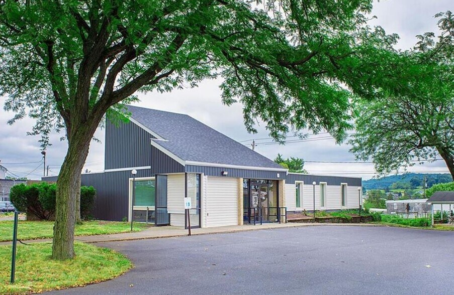 1130 Union Blvd, Allentown, PA à louer - Photo principale - Image 1 de 2