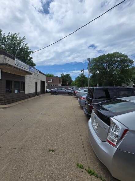 5022 34th Ave S, Minneapolis, MN à vendre - Photo du bâtiment - Image 3 de 7