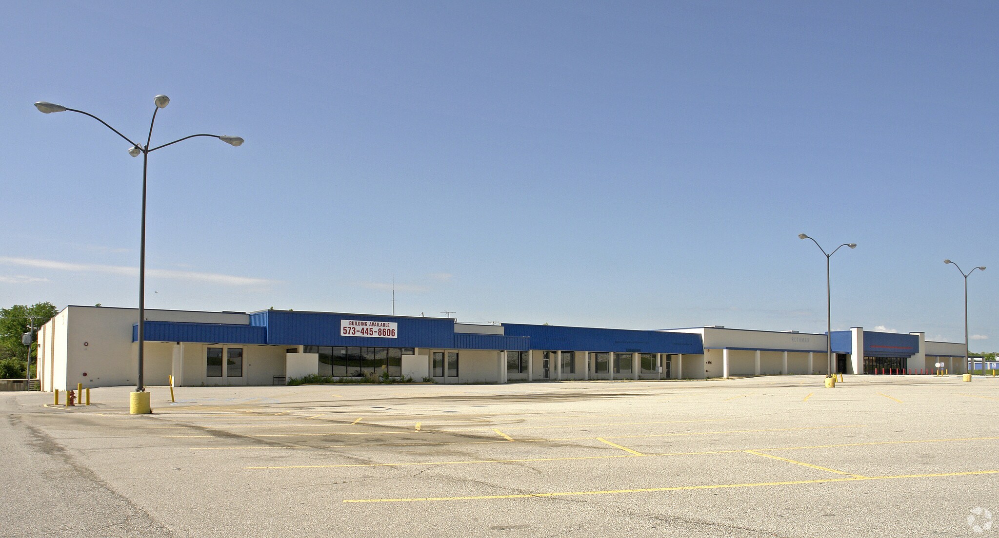15190 Veterans Memorial Pky, Wentzville, MO for lease Primary Photo- Image 1 of 5