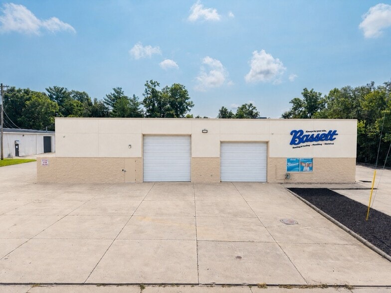 8950 Glendale Milford Rd, Loveland, OH for sale - Building Photo - Image 2 of 8
