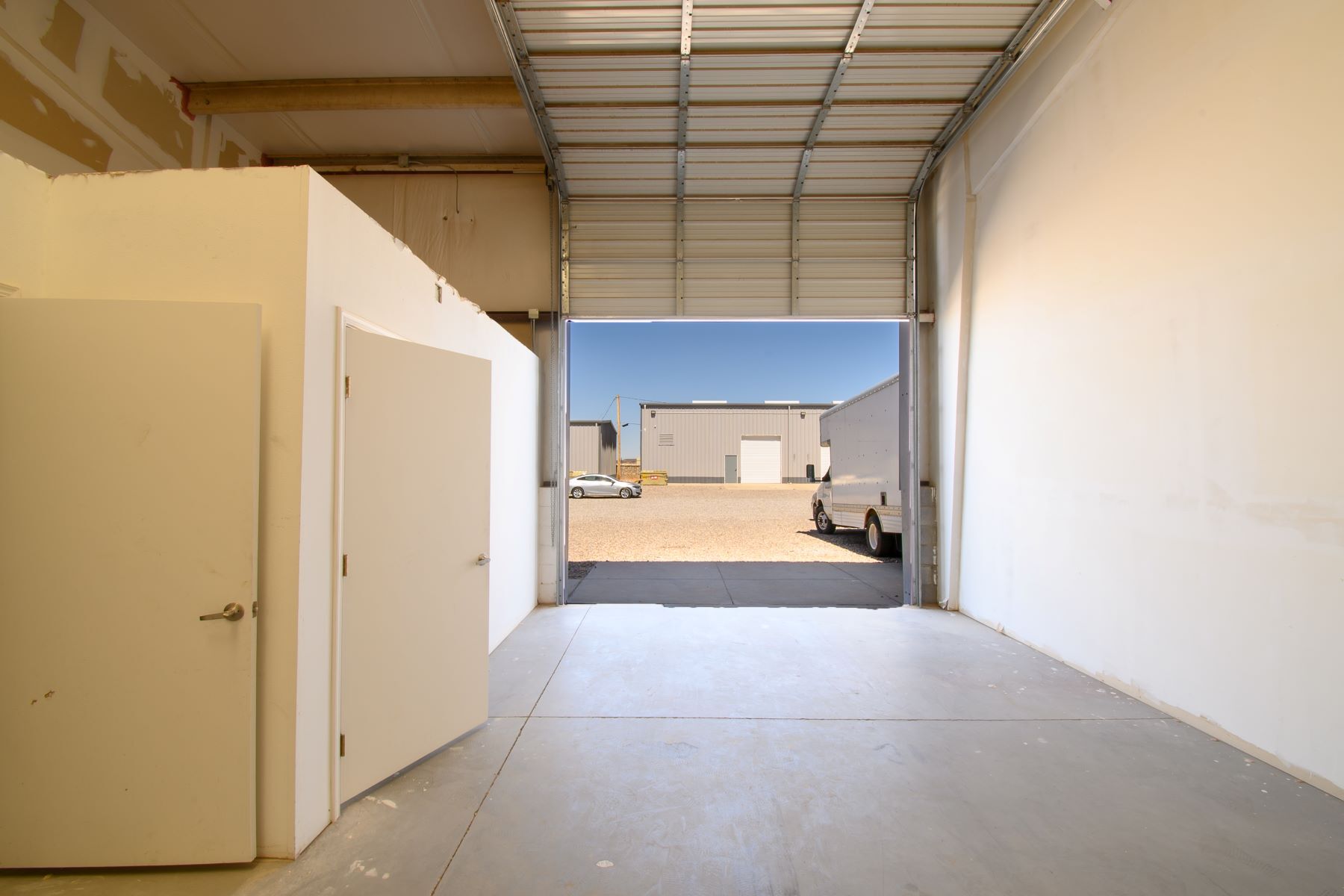 10893 Dyer St, El Paso, TX à louer Photo intérieure- Image 1 de 17