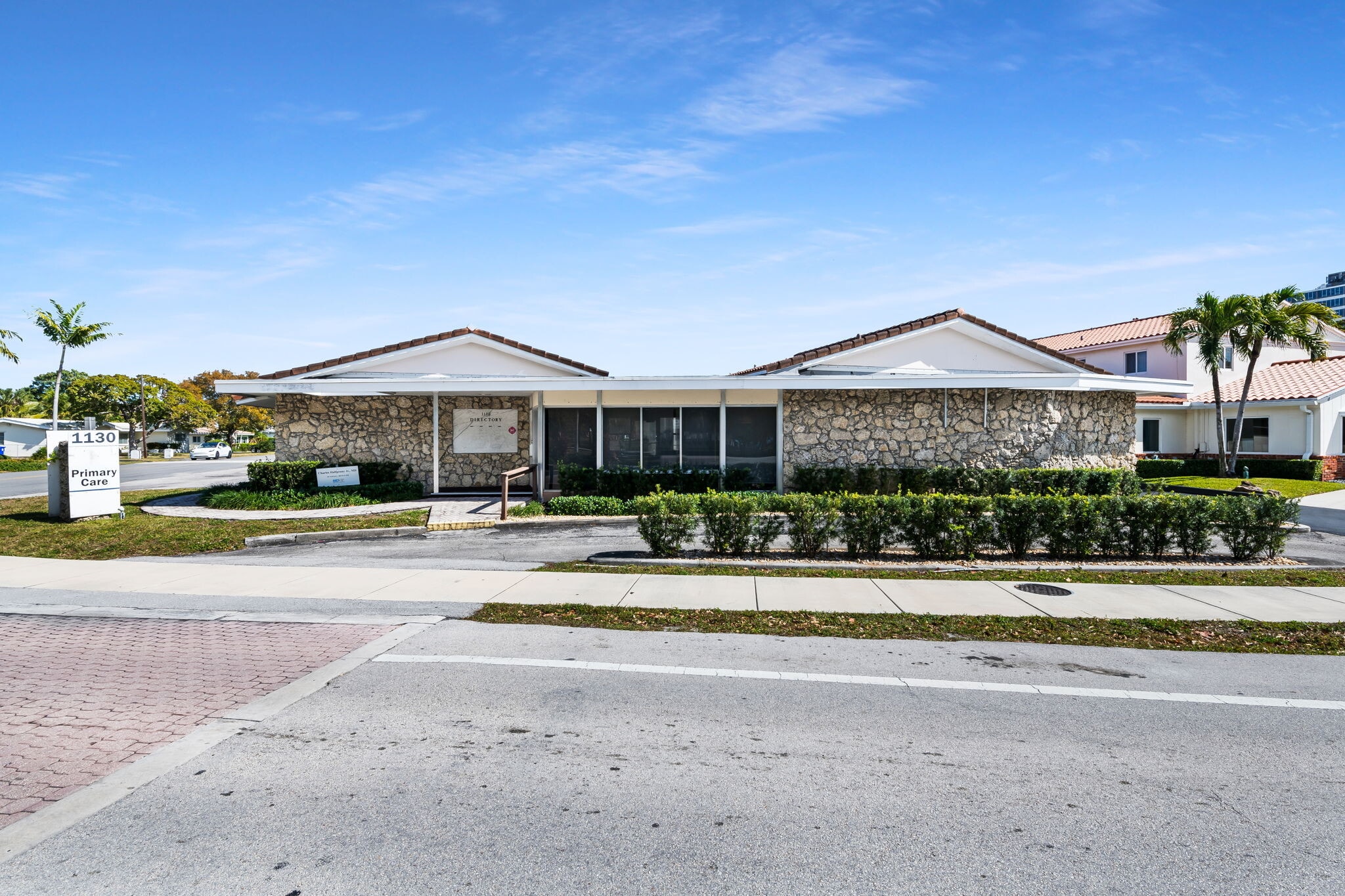 1130 Bayview Dr, Fort Lauderdale, FL for lease Primary Photo- Image 1 of 37