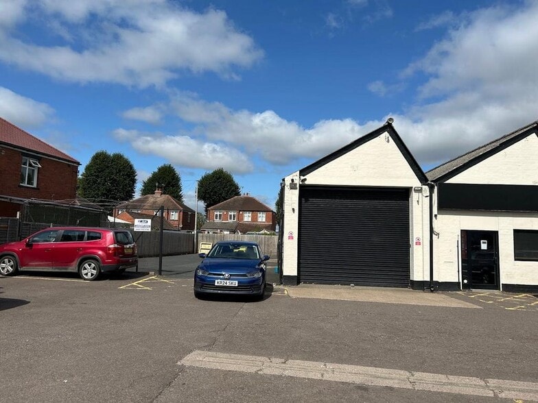 107 Whitchurch Rd, Shrewsbury for lease - Building Photo - Image 2 of 8