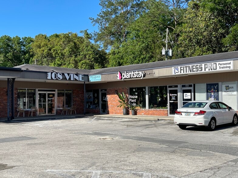 3729-3749 W University Ave, Gainesville, FL for lease - Building Photo - Image 3 of 13