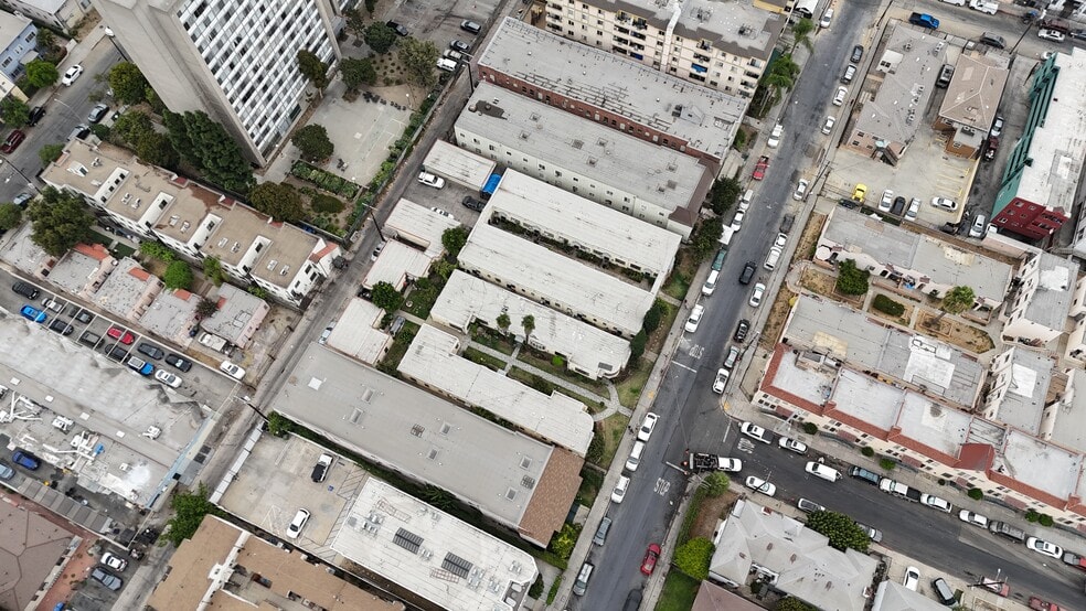 434-434 S Burlington Ave, Los Angeles, CA à vendre - Photo du bâtiment - Image 2 de 13