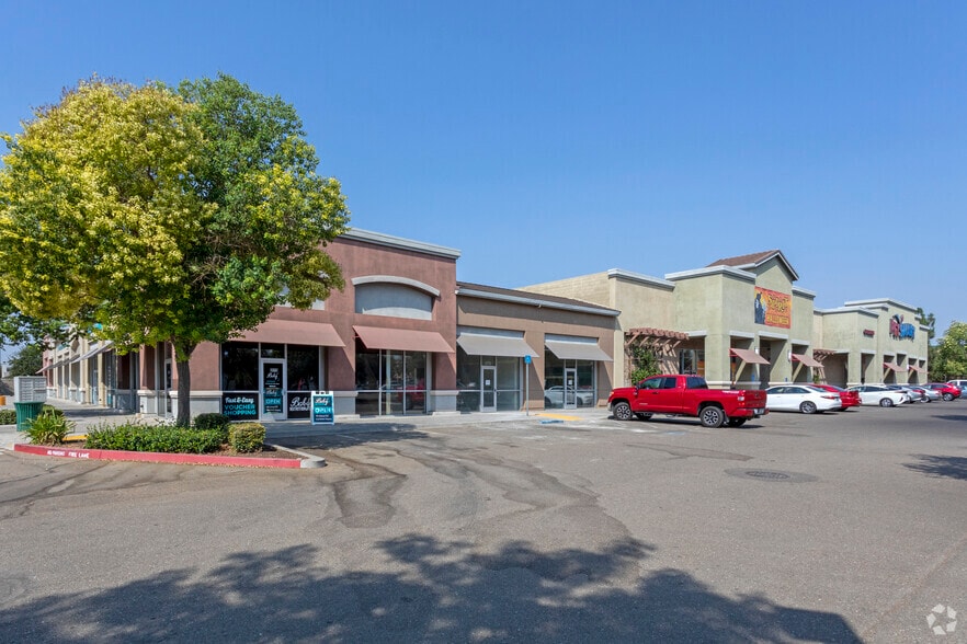 261 Spreckels Dr, Manteca, CA for lease - Building Photo - Image 3 of 6