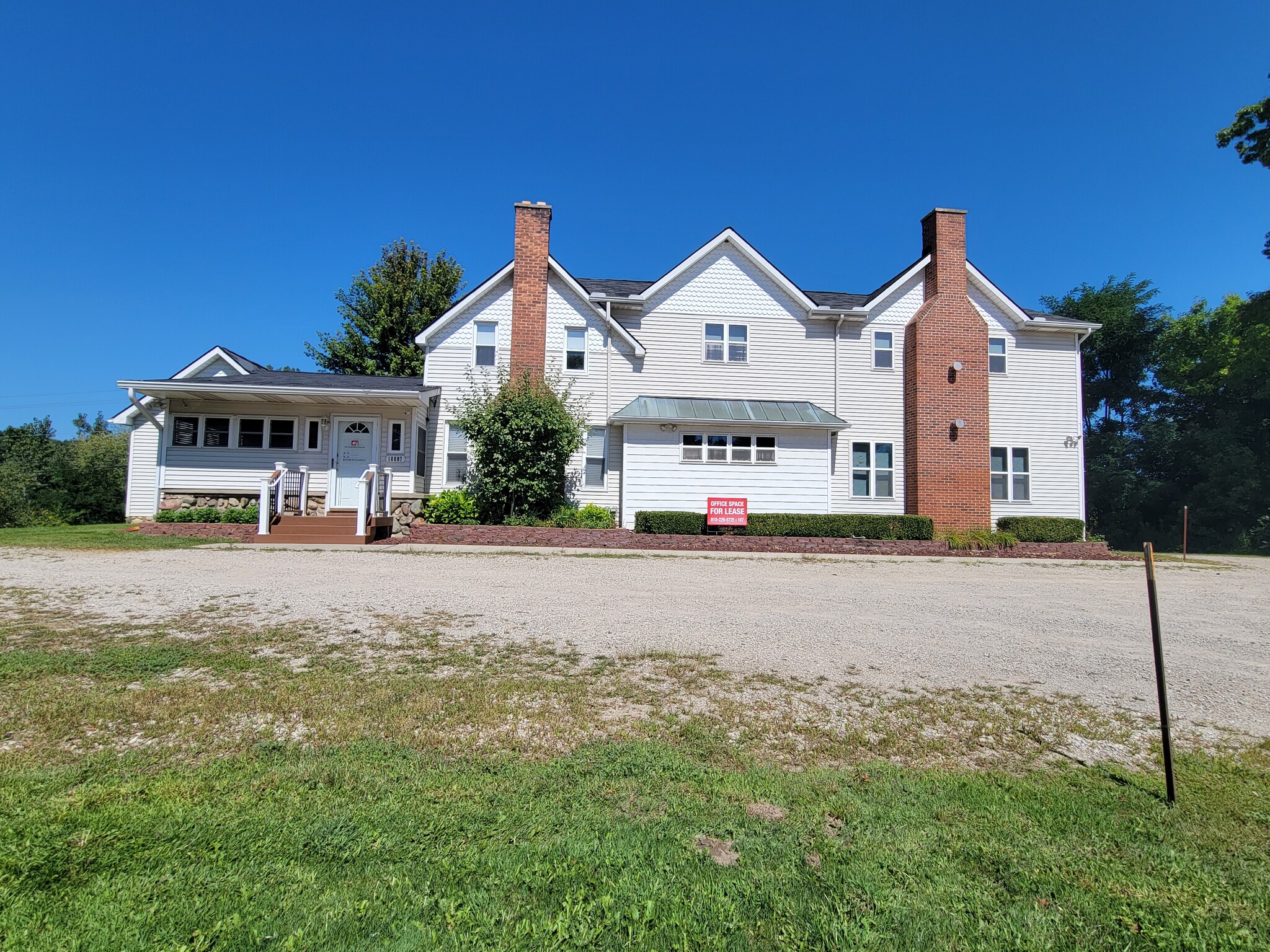 10087 Spencer Rd, Brighton, MI à vendre Photo du b timent- Image 1 de 35