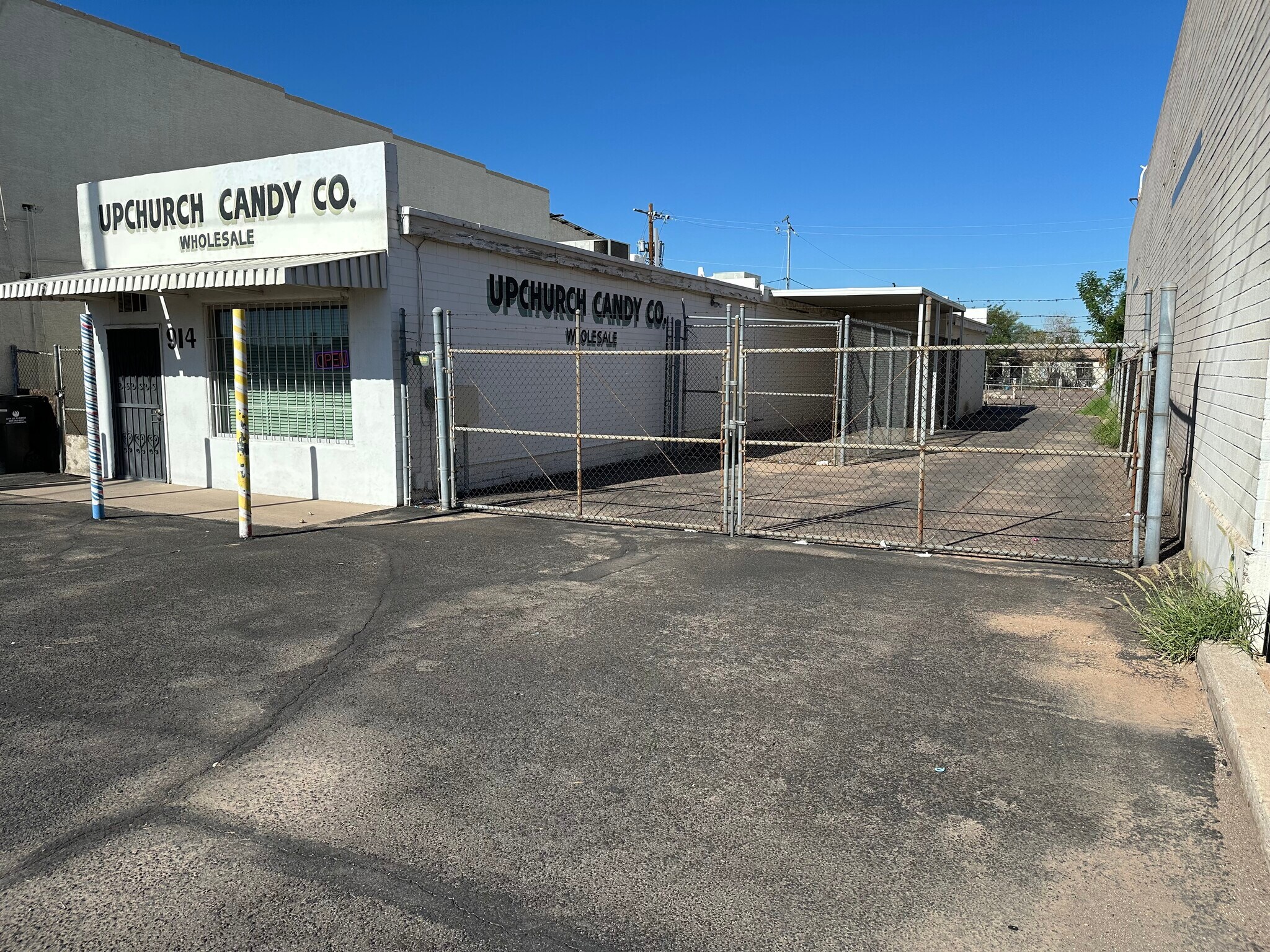 914 N 24th St, Phoenix, AZ à vendre Photo du bâtiment- Image 1 de 4