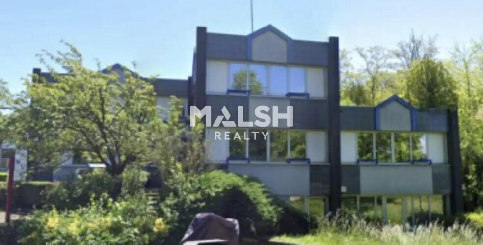 Office in Lissieu for sale - Building Photo - Image 1 of 10