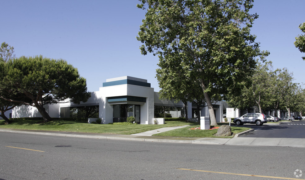 29360-29470 Union City Blvd, Union City, CA for lease - Building Photo - Image 1 of 4