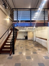 555 NW Park Ave, Portland, OR for lease Interior Photo- Image 1 of 4