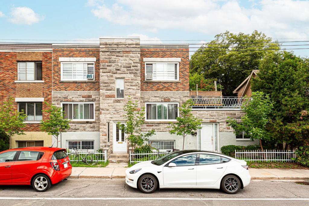 7471 St Des Écores, Montréal, QC for sale Primary Photo- Image 1 of 1