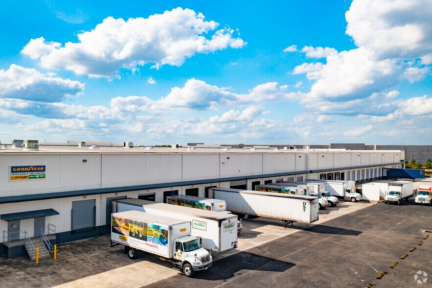 6307-6335 Pelican Creek Cir, Riverview, FL à louer - Photo du bâtiment - Image 3 de 8