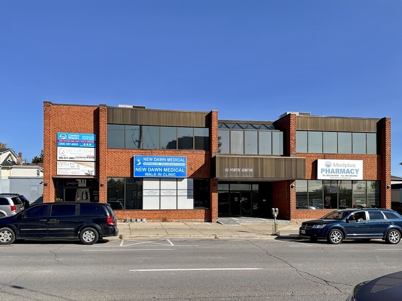 111 Simcoe St N, Oshawa, ON for lease - Building Photo - Image 2 of 10