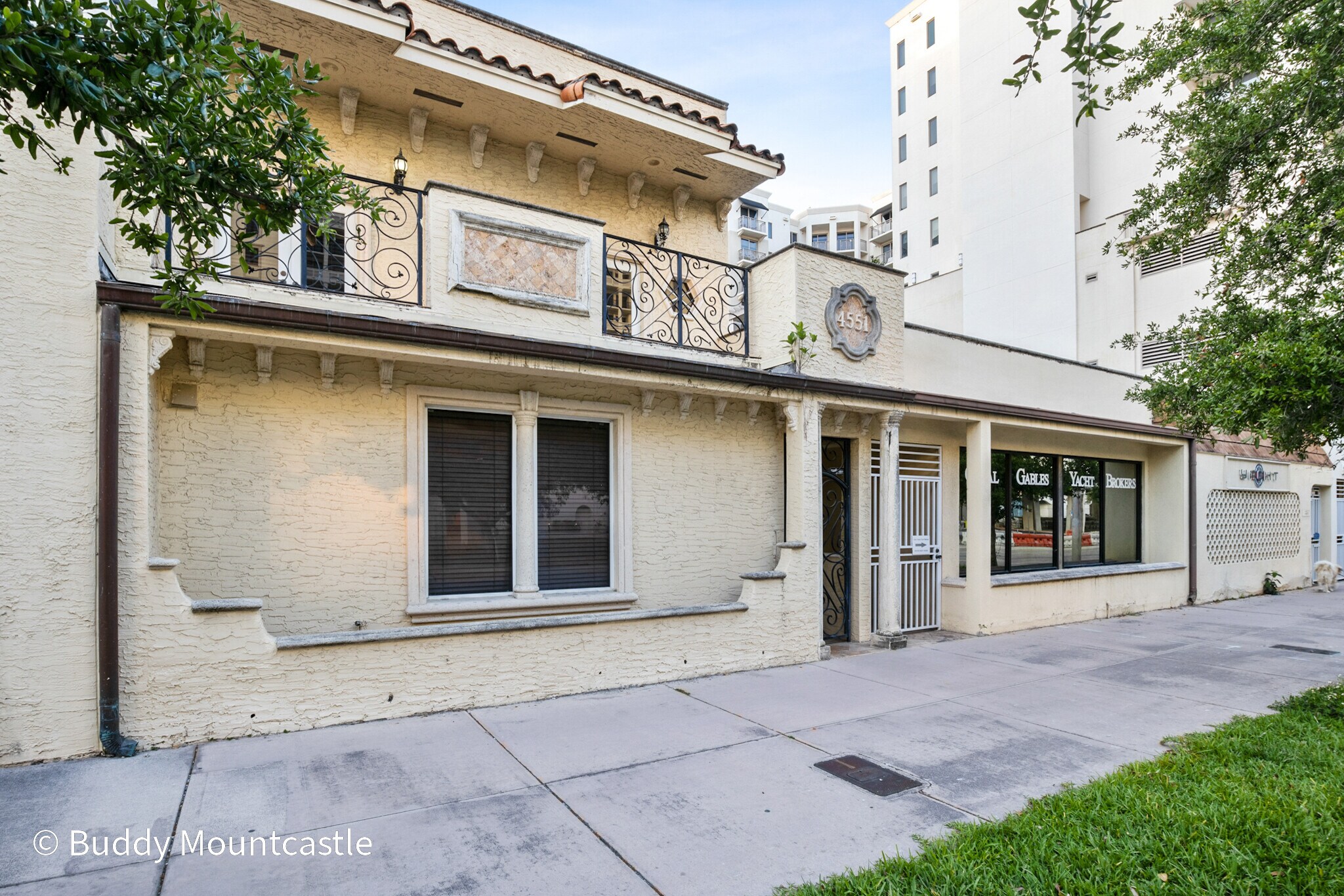 4551 Ponce De Leon Blvd, Coral Gables, FL à louer Photo principale- Image 1 de 20