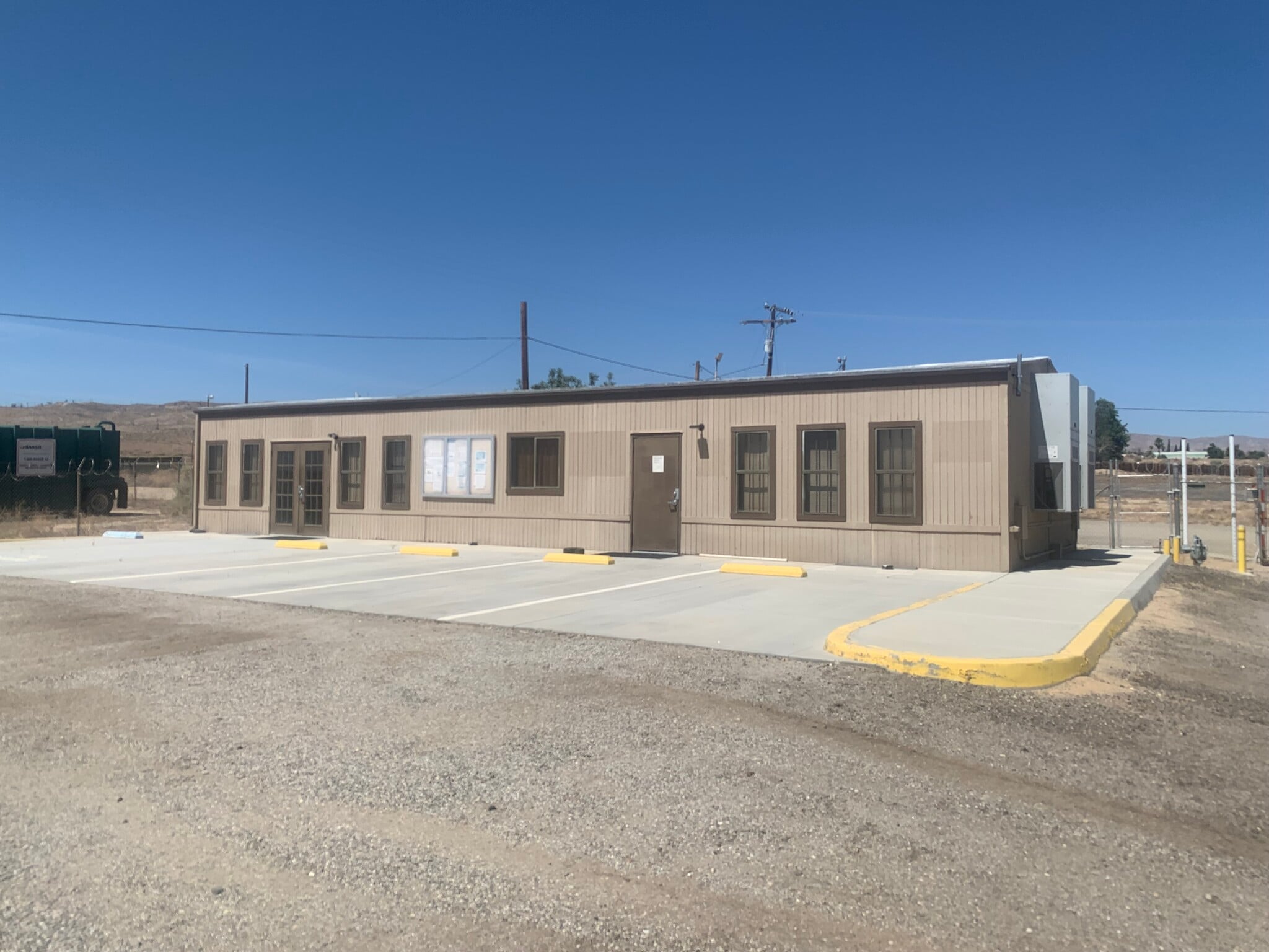 330 Industrial Way, Taft, CA for lease Building Photo- Image 1 of 14