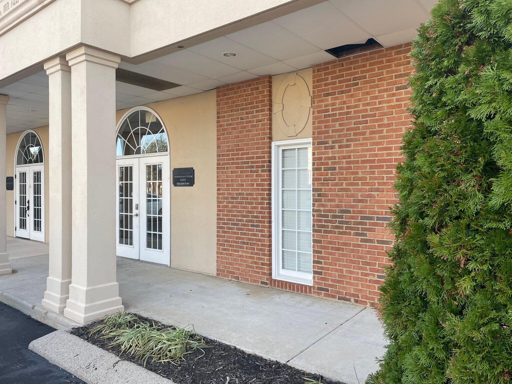 6131 Shallowford Rd, Chattanooga, TN à vendre Photo principale- Image 1 de 11