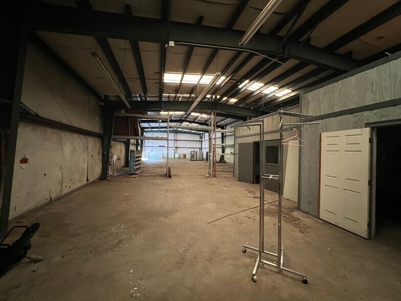 7640 US 19, Marble, NC à vendre - Photo du bâtiment - Image 2 de 27