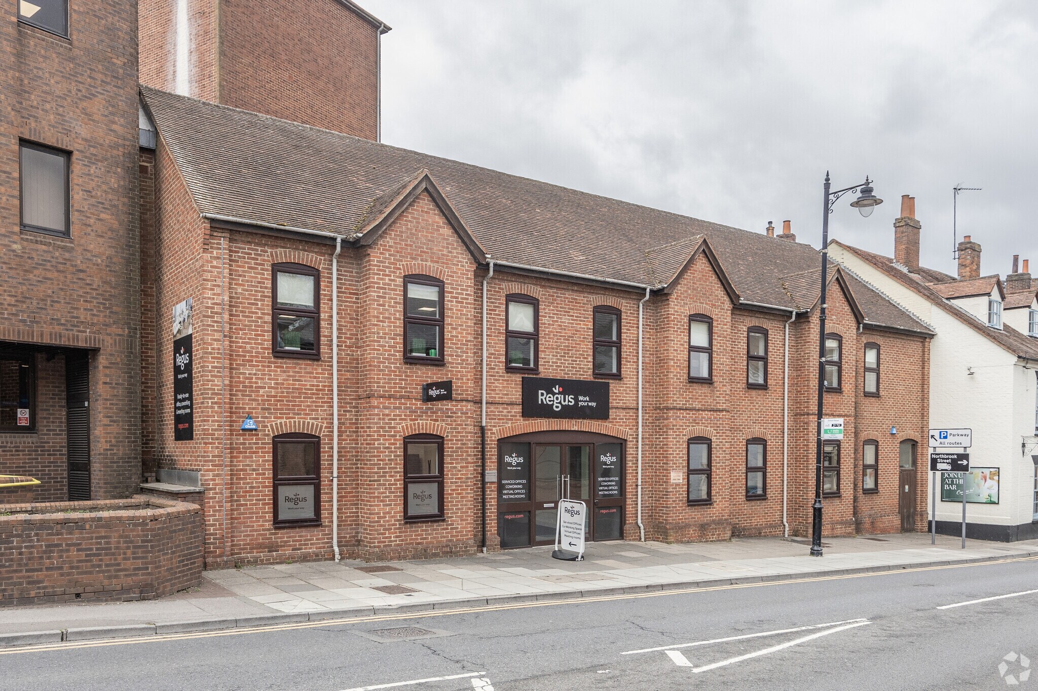 12-20 Oxford St, Newbury for lease Primary Photo- Image 1 of 17