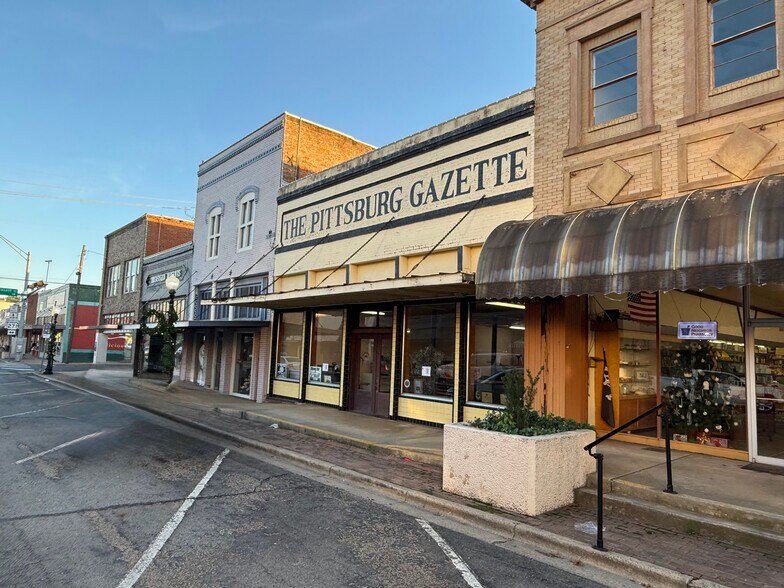 112 Quitman St, Pittsburg, TX for sale - Building Photo - Image 2 of 24
