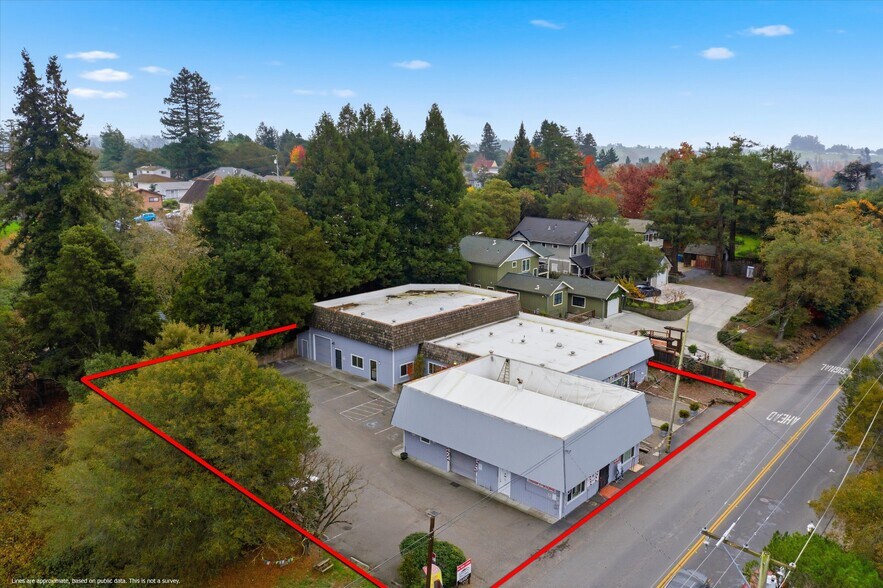 9550 Main St, Penngrove, CA à vendre - Photo du bâtiment - Image 2 de 44