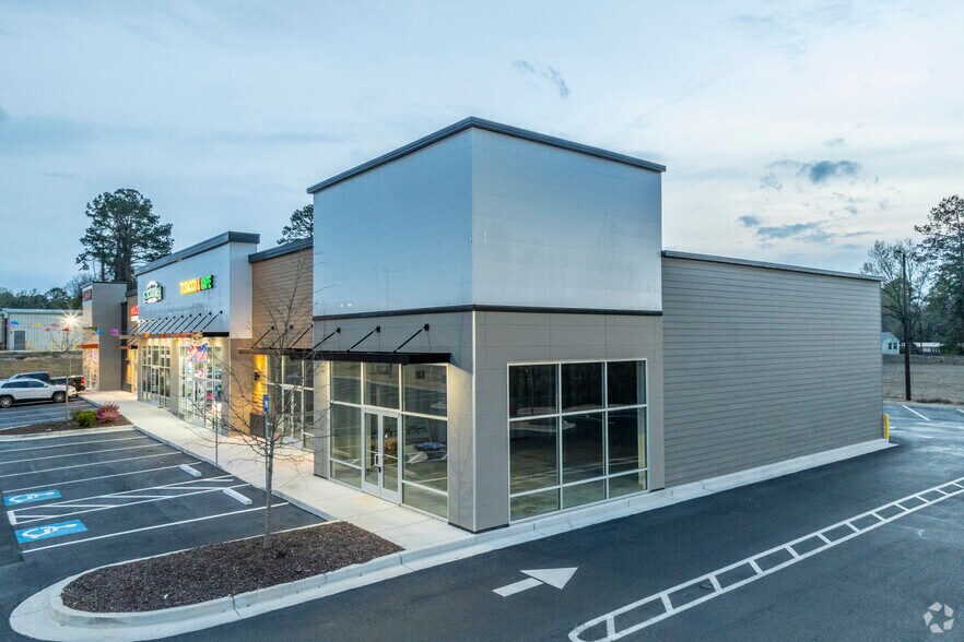 1767 Washington Rd, Thomson, GA à louer - Photo du bâtiment - Image 2 de 5