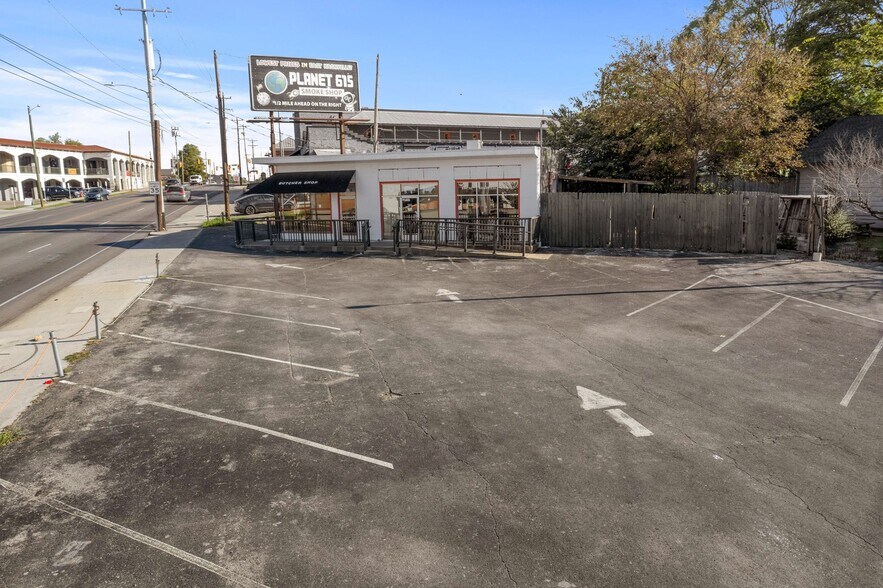 501 Gallatin Ave, Nashville, TN à louer - Photo du bâtiment - Image 2 de 14