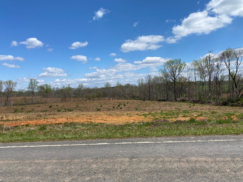 7426 US Highway 64 E, Ramseur, NC à vendre - Photo du bâtiment - Image 3 de 11