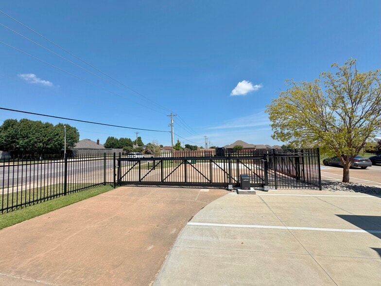 9600 S May Ave, Oklahoma City, OK for sale - Building Photo - Image 2 of 12