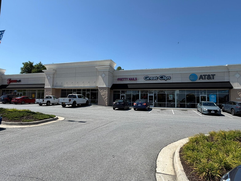 120 Simons Run, Lynchburg, VA for lease - Building Photo - Image 2 of 3